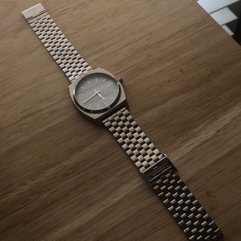 Silver Nixon Watch (Time Teller) 37mm